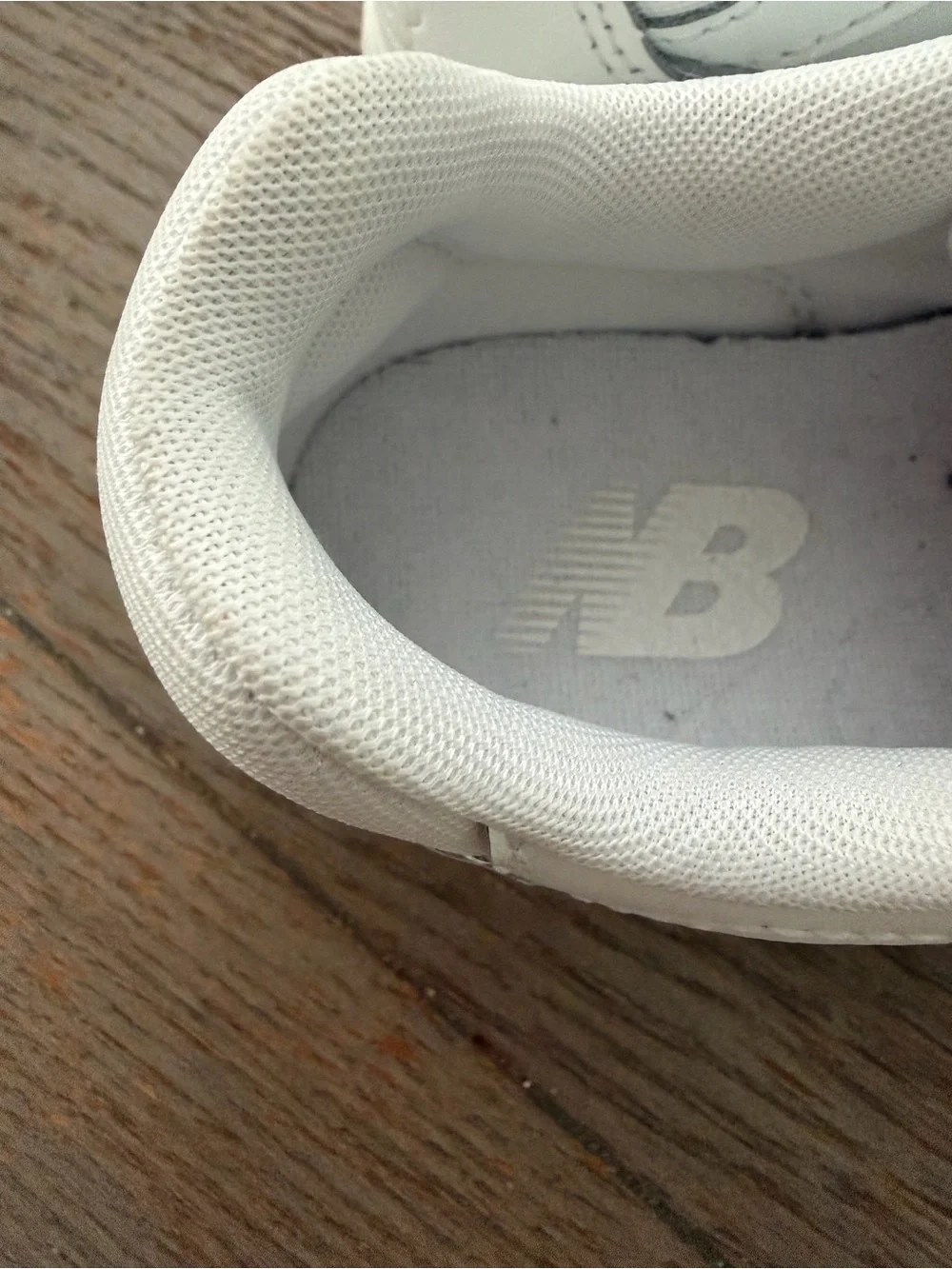 New Balance 550 Kids All-White Lace-Up Sneakers new never worn